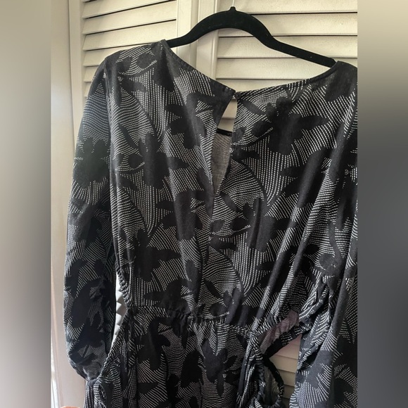 Universal Thread Dress - Picture 7 of 8